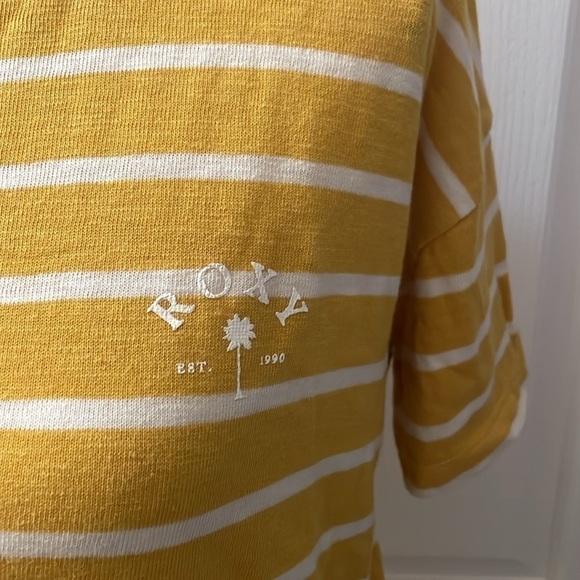 EUC Roxy Yellow and White Striped Crop Top Size Large - Picture 2 of 7